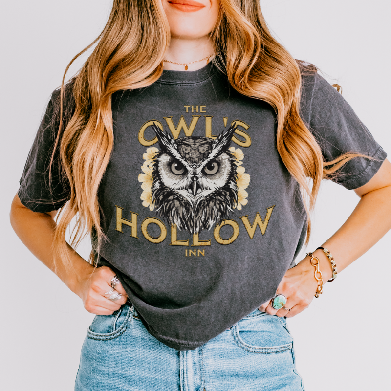Owl's Hollow Inn Crop Top | The Road of Bones